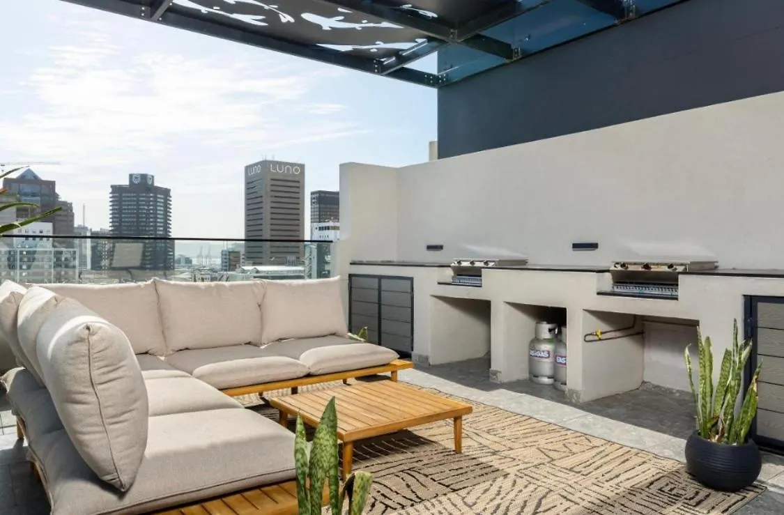 The Tokyo Rooftop Pool And Luxe Living ケープタウン 0*,