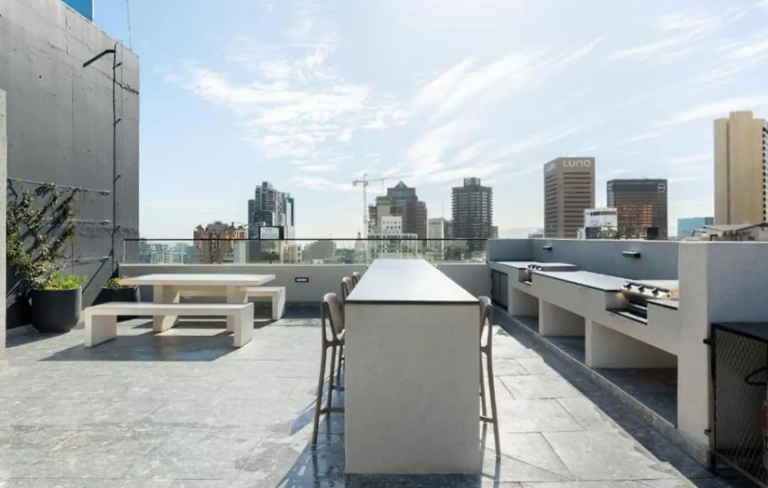 The Tokyo Rooftop Pool And Luxe Living ケープタウン 南アフリカ