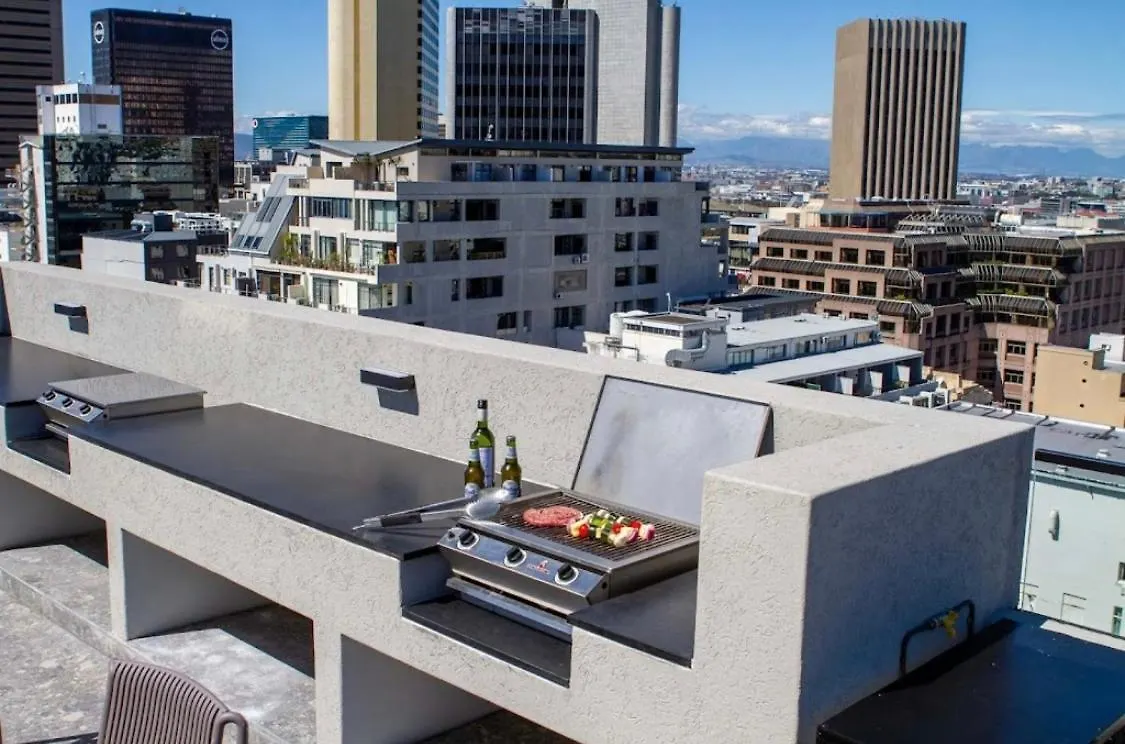 The Tokyo Rooftop Pool And Luxe Living ケープタウン アパートホテル