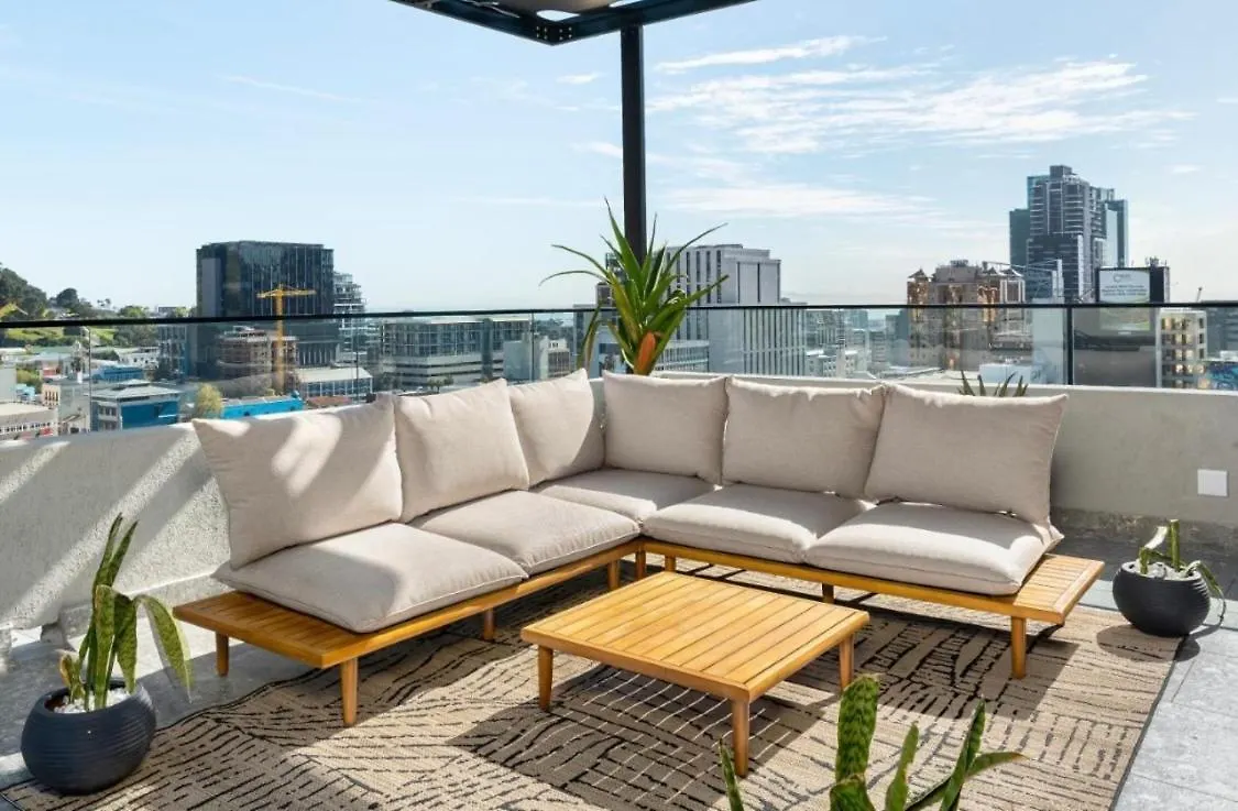 The Tokyo Rooftop Pool And Luxe Living ケープタウン