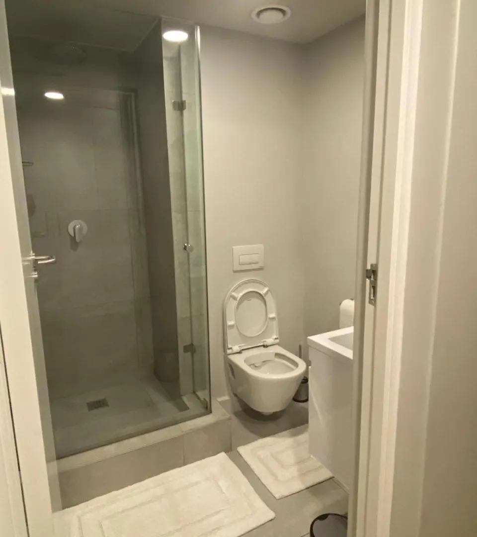The Tokyo Rooftop Pool And Luxe Living ケープタウン 0*,  南アフリカ